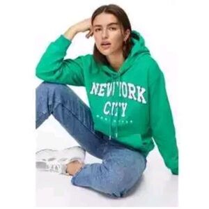 H&M New York City Green & White Hooded Sweatshirt Size Small